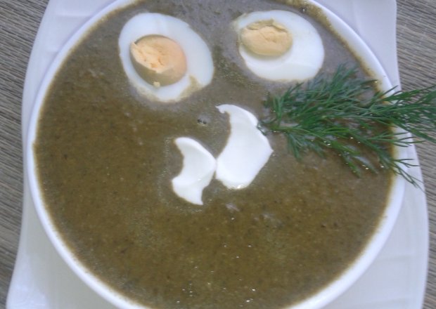 Fotografia przedstawiająca Zupa krem ze szczawiu z jajkiem