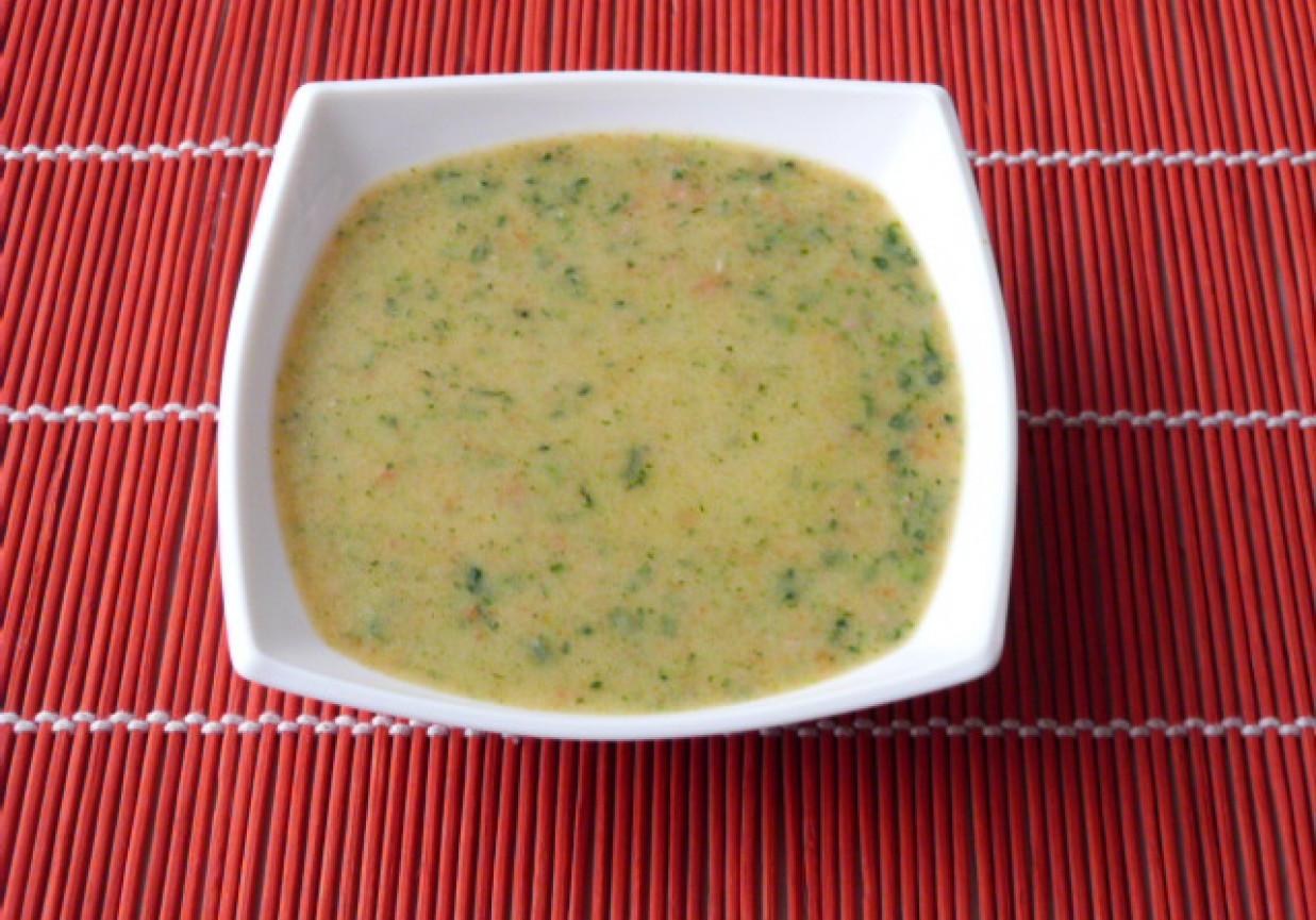 Zupa krem ze szpinaku foto
