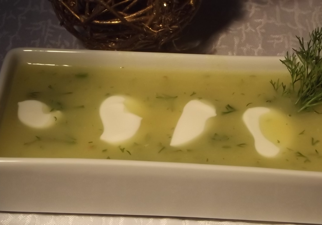 Zupa krem ziemniaczana z koperkiem foto