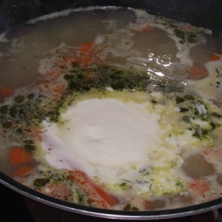 Krok 3 - Zupa krem ziemniaczano koperkowy z jajkiem i grzankami foto
