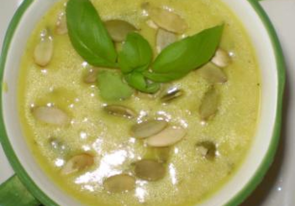 Zupa krem ziemniaczany z awokado: foto