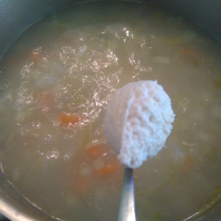 Krok 4 - Zupa krem ziemniaczany z chrzanem i jajkiem foto