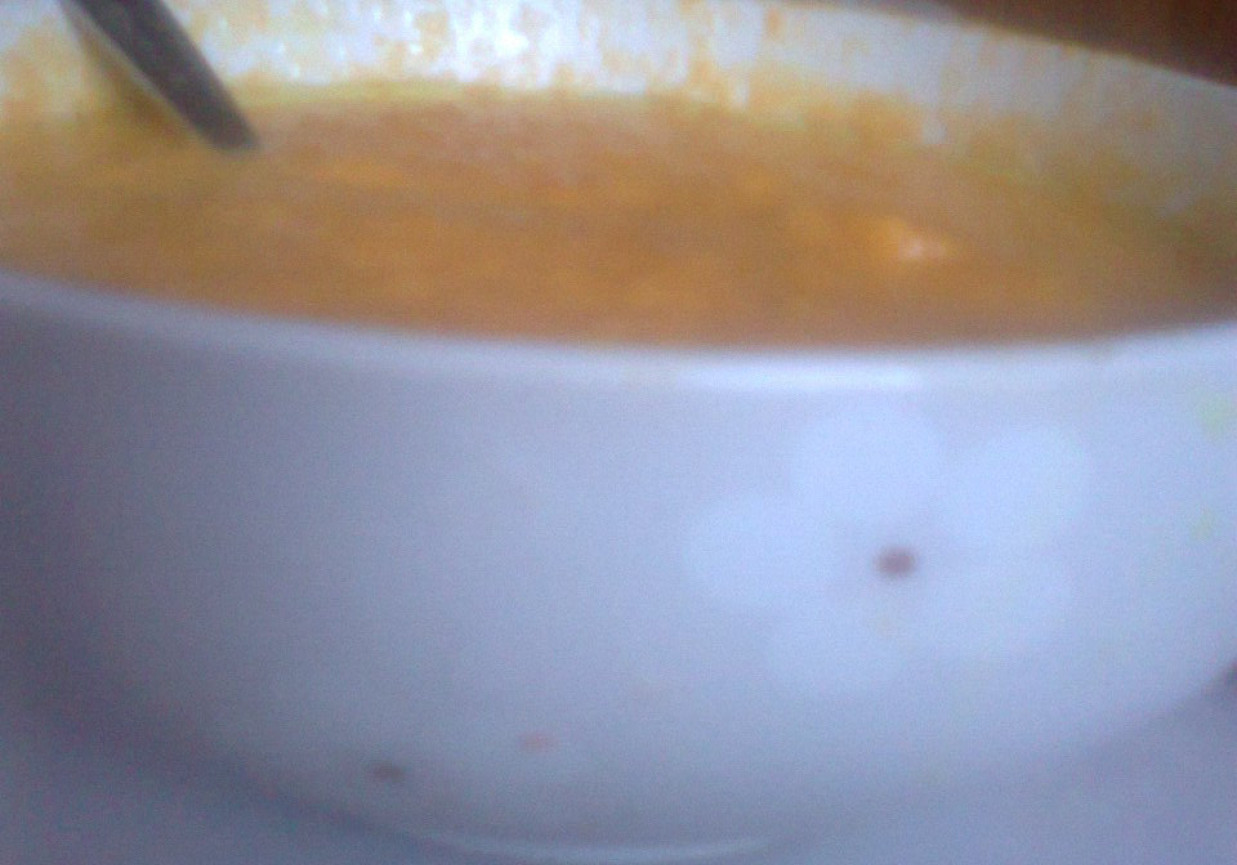 zupa krem-marchewkowa foto