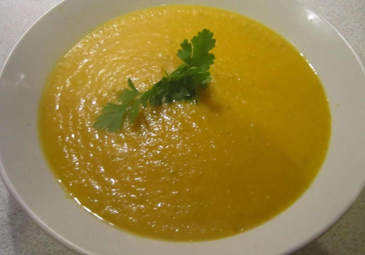 zupa kremowa z marchewki foto