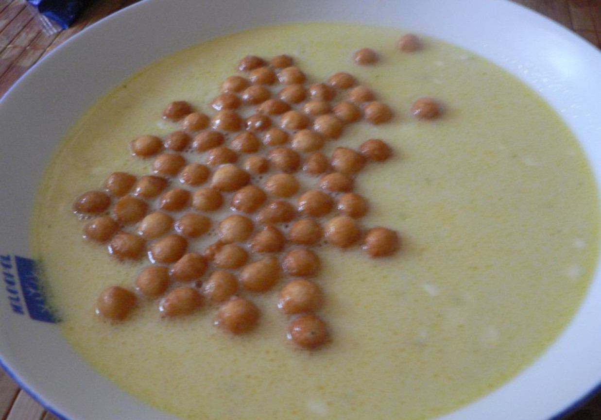 Zupa kremowa ziołowa foto