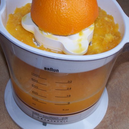 Krok 4 - Zupa, która budzi wiele kontrowersji smakowych, czyli pomarańczowa i to dosłownie :) foto