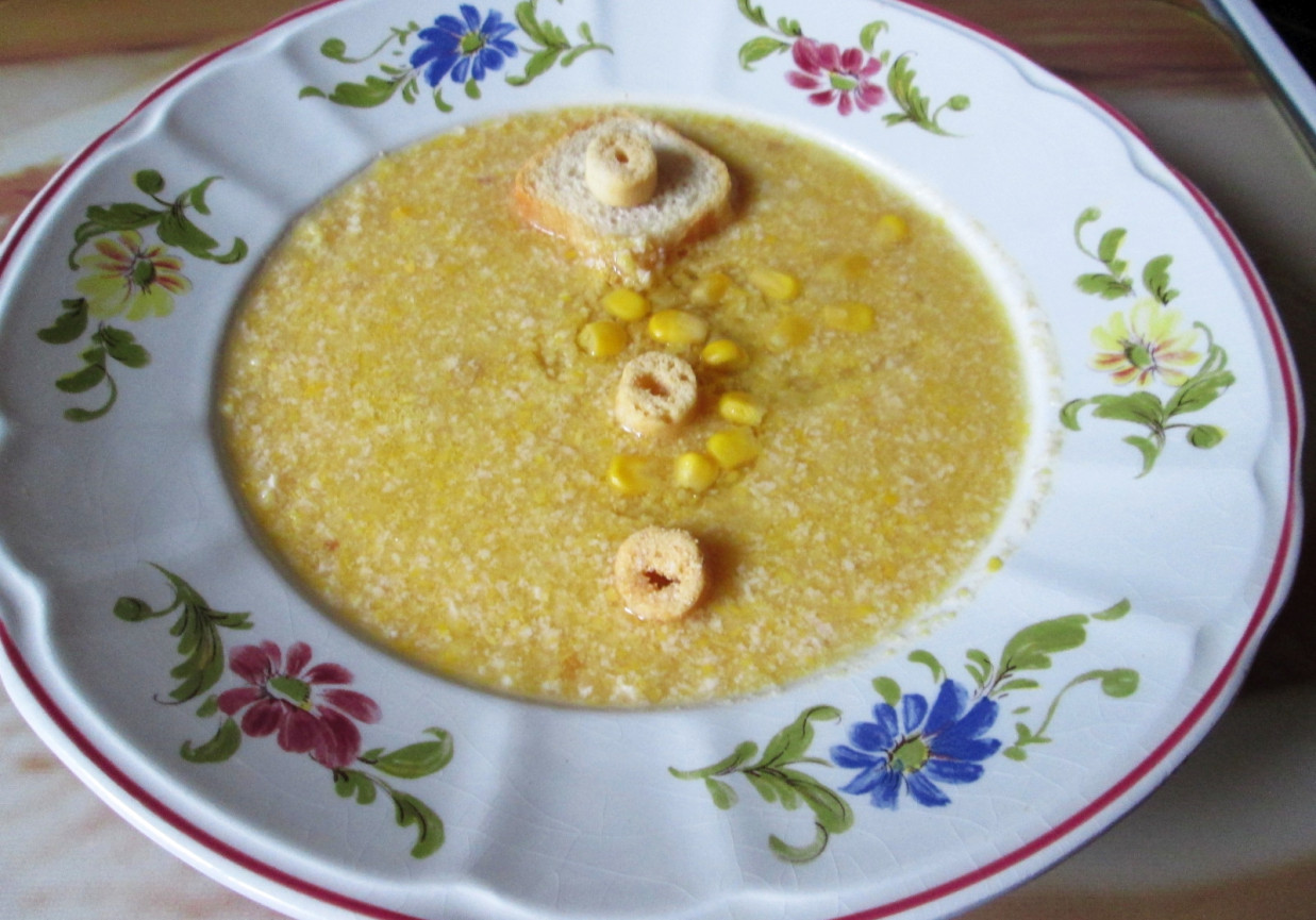Zupa kukurydziana z kurczakiem foto