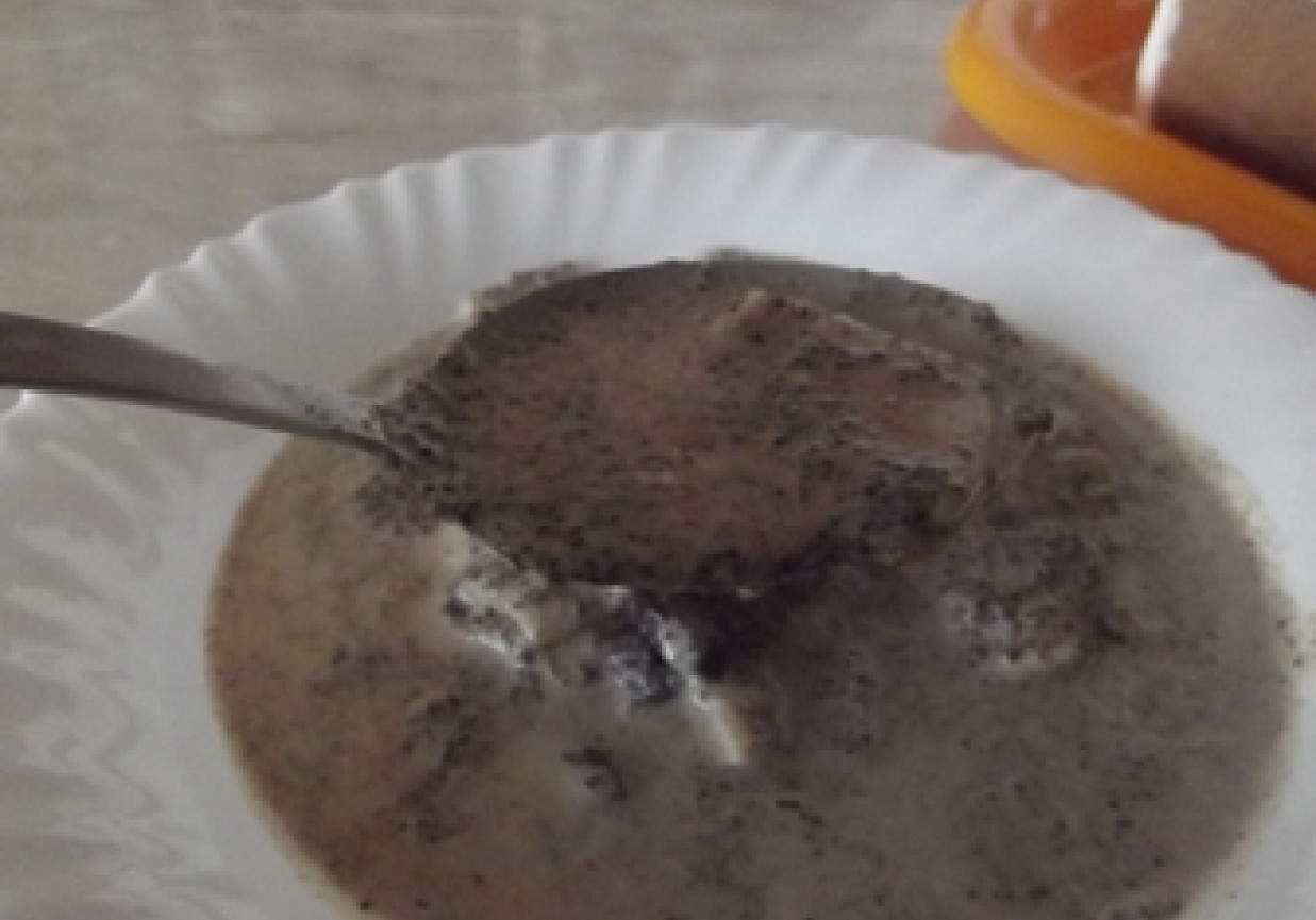 Zupa makowa z łazankami foto