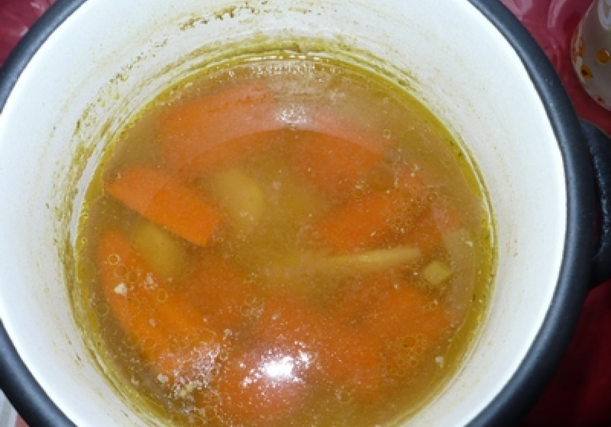 Zupa marchewkowa - krem foto