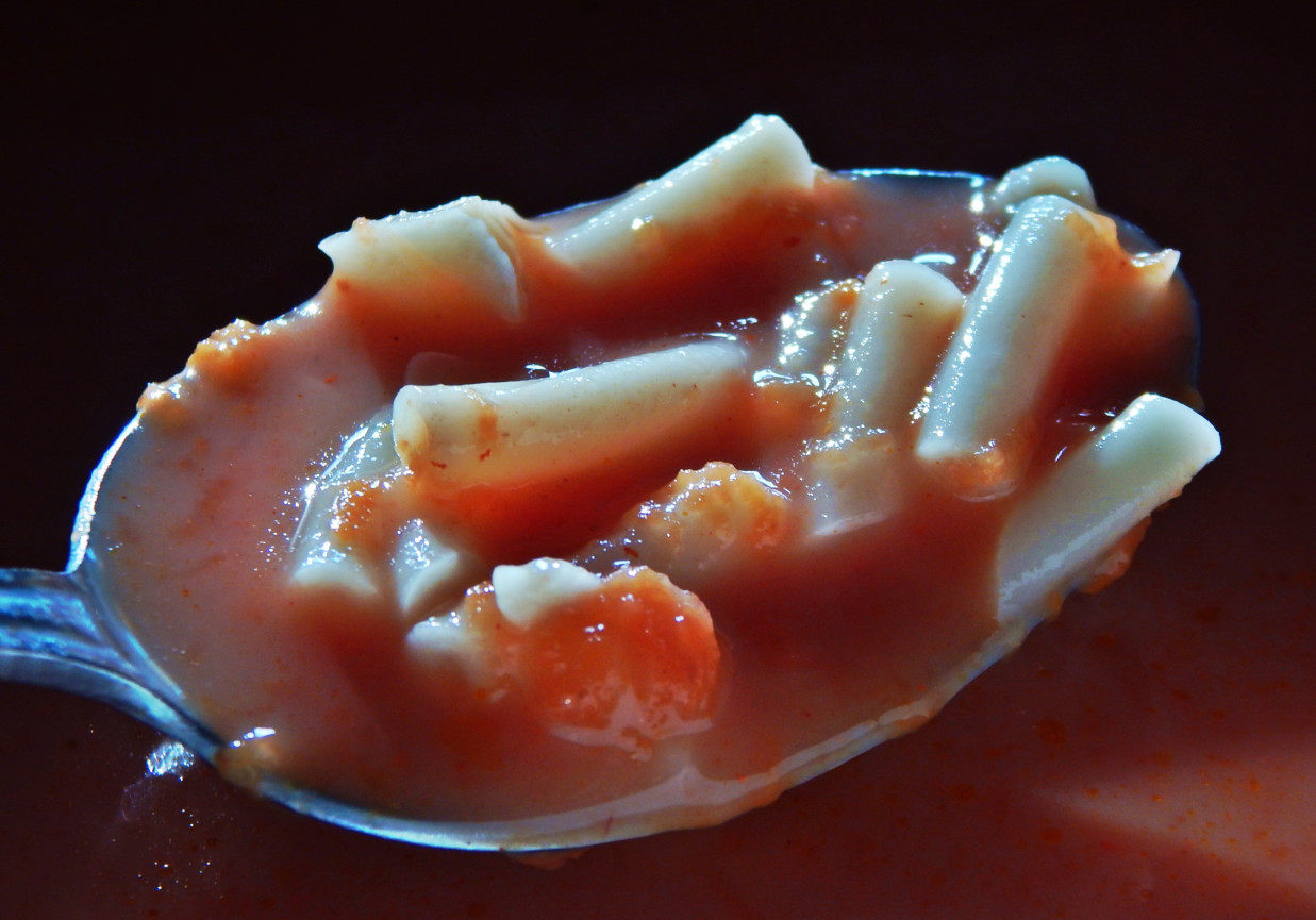 Zupa marchewkowo-pomidorowa z serwatką foto