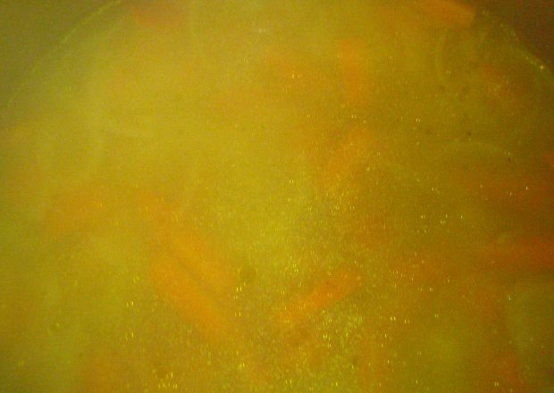 Fotografia przedstawiająca Zupa marchewkowo-cebulowa