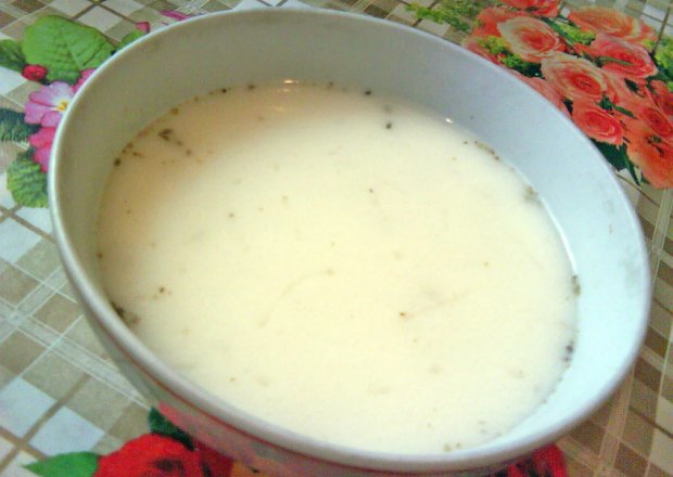 Fotografia przedstawiająca Zupa maślankowa