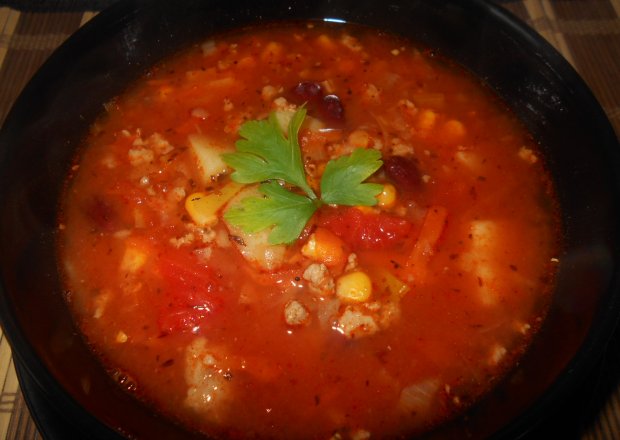 Fotografia przedstawiająca Zupa meksykańska z ziemniakami i włoszczyzną
