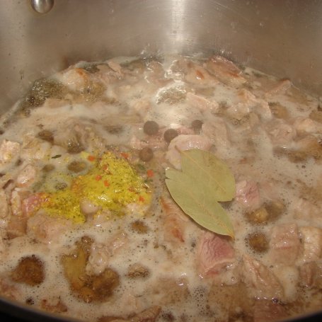Krok 4 - Zupa mięsna z cebulką foto