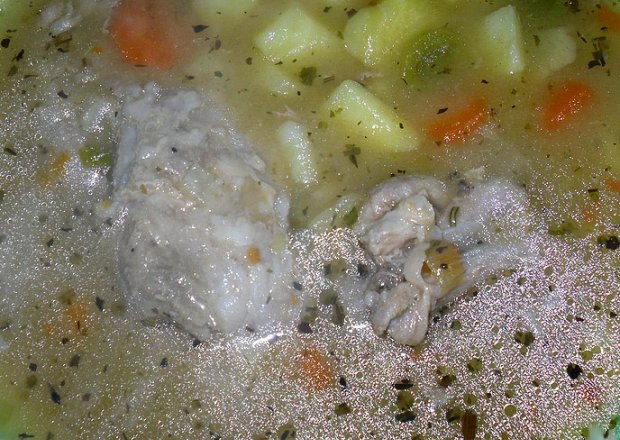 Fotografia przedstawiająca Zupa mięsno - warzywna na zasmażce