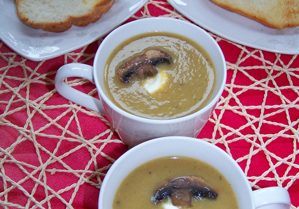 Zupa misz masz, czyli krem na gołąbku :) foto