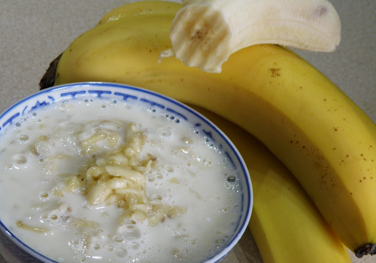 Zupa mleczna ryżowo-bananowa foto