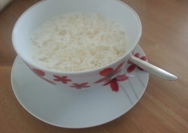 Fotografia przedstawiająca Zupa mleczna z kluskami