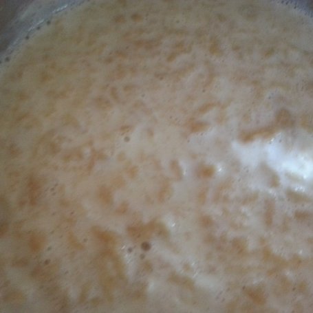 Krok 2 - Zupa mleczna z kluskami foto