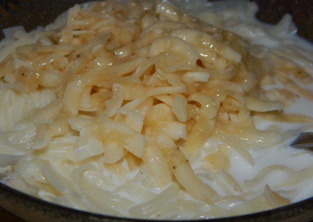 Fotografia przedstawiająca Zupa mleczna z makaronem i bananem