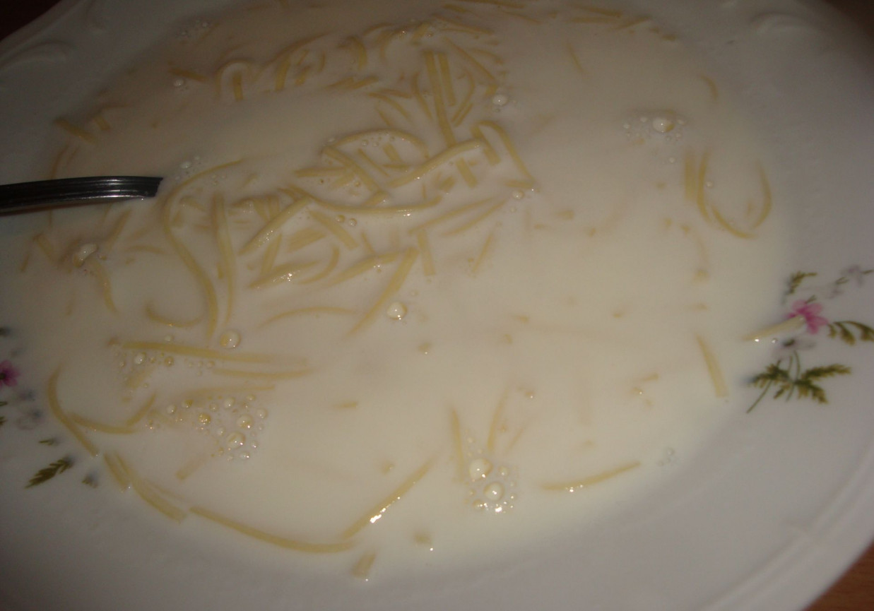 Zupa mleczna foto