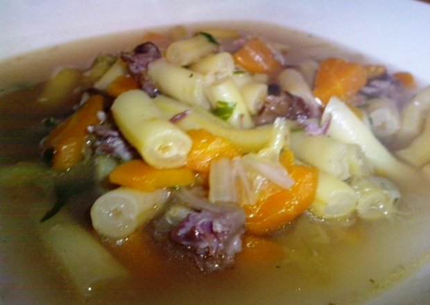 Fotografia przedstawiająca Zupa na bazie trzech warzyw