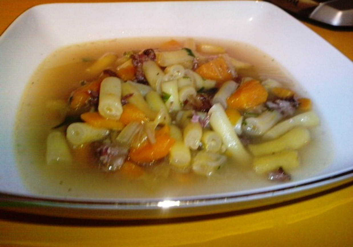 Zupa na bazie trzech warzyw foto