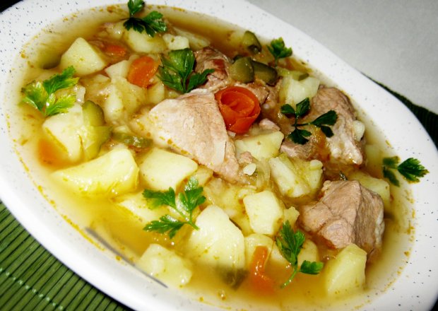 Fotografia przedstawiająca Zupa na mięsie