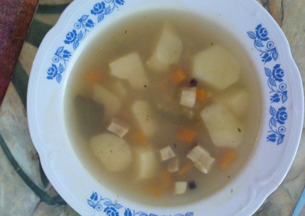 Fotografia przedstawiająca Zupa na wędzonym boczku