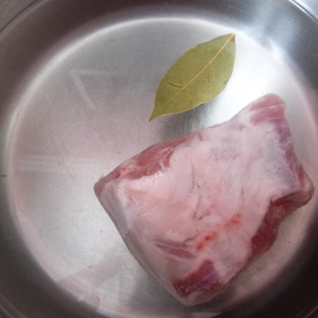 Krok 4 - Zupa na żeberkach z zacierkami foto