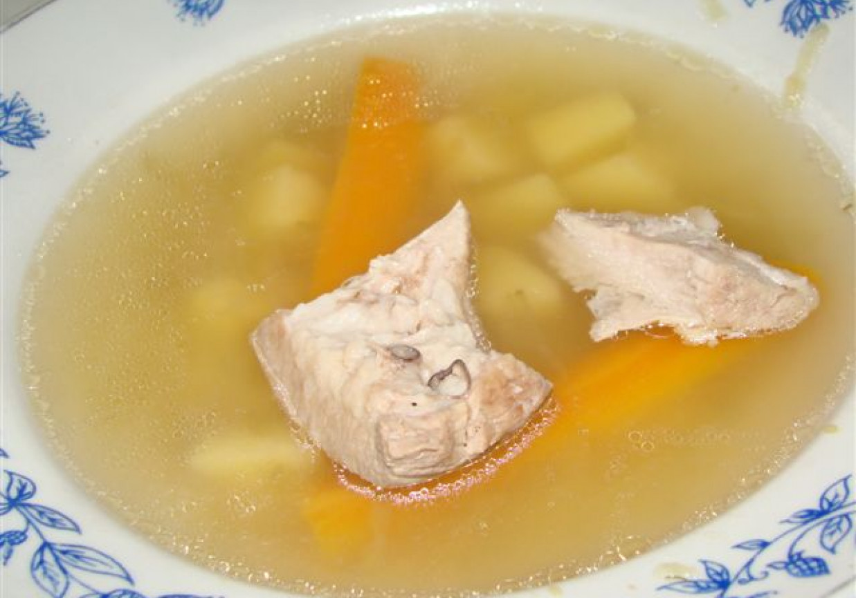 zupa ogórkowa dla dziecka foto