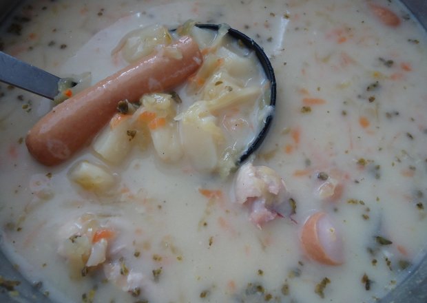 Fotografia przedstawiająca Zupa ogórkowa na słodko