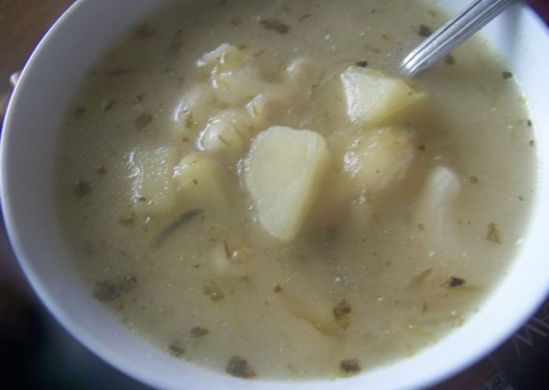 Fotografia przedstawiająca Zupa ogórkowa według Agi