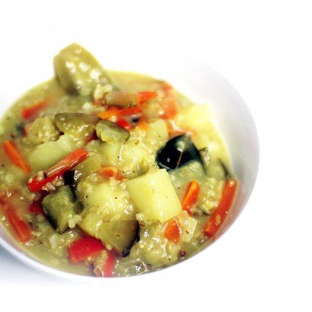 Krok 5 - Zupa ogórkowa z nutą indyjskiego curry foto