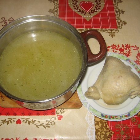 Krok 1 - Zupa ogórkowa z ryżem i koperkiem foto
