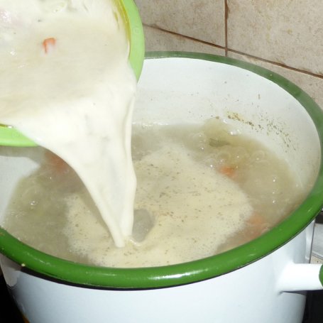Krok 5 - Zupa ogórkowa foto