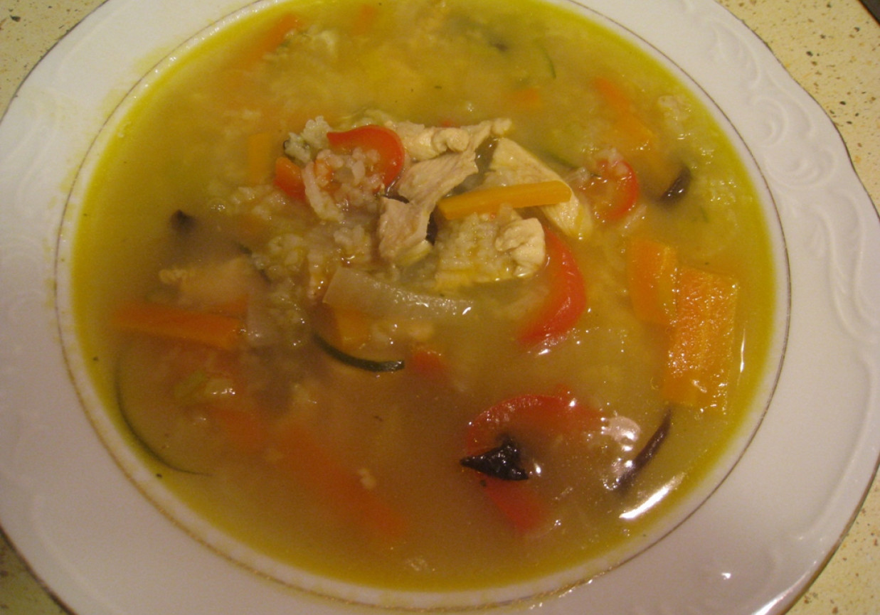 Zupa orientalna foto