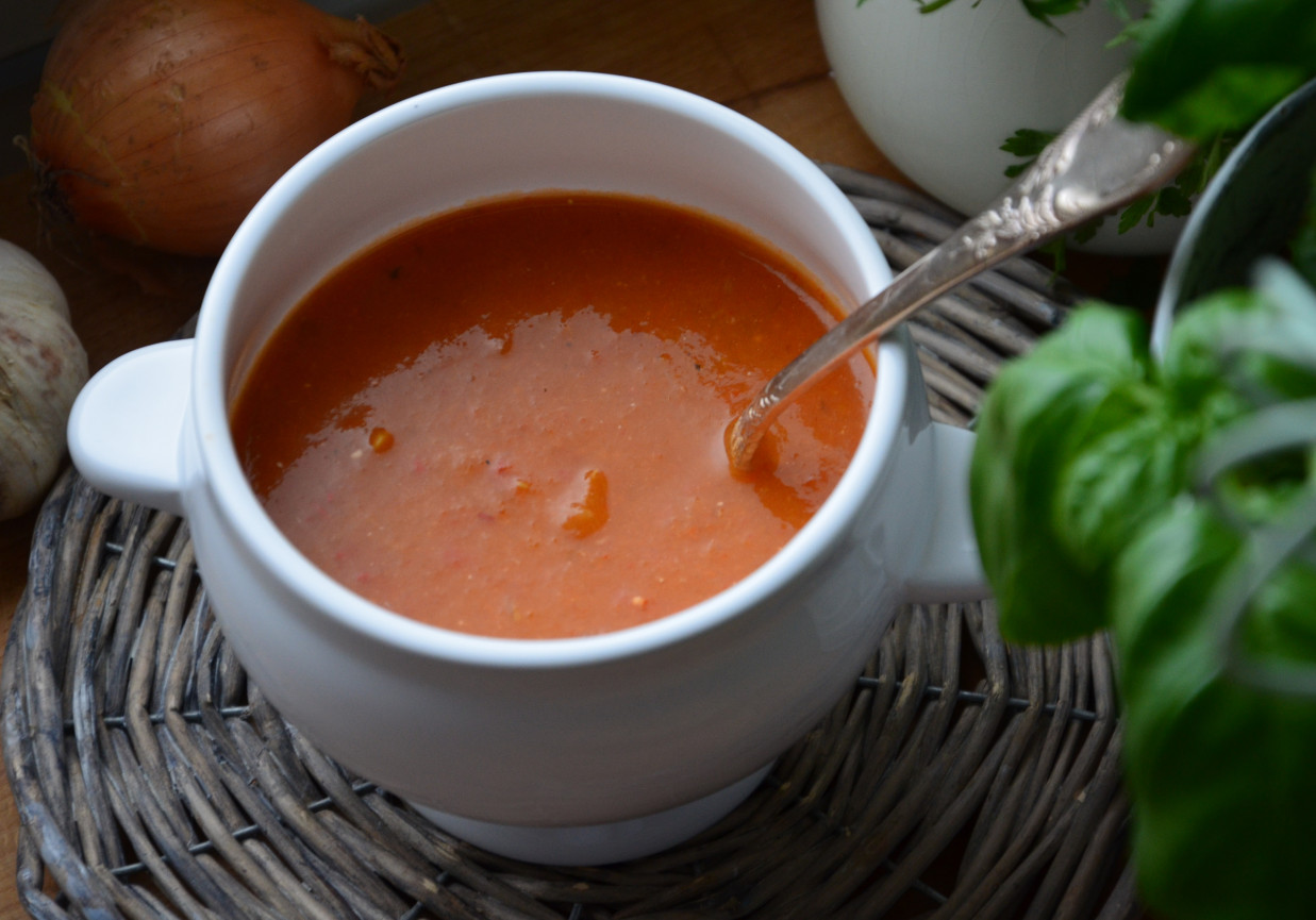 zupa paprykowo-pomarańczowa foto