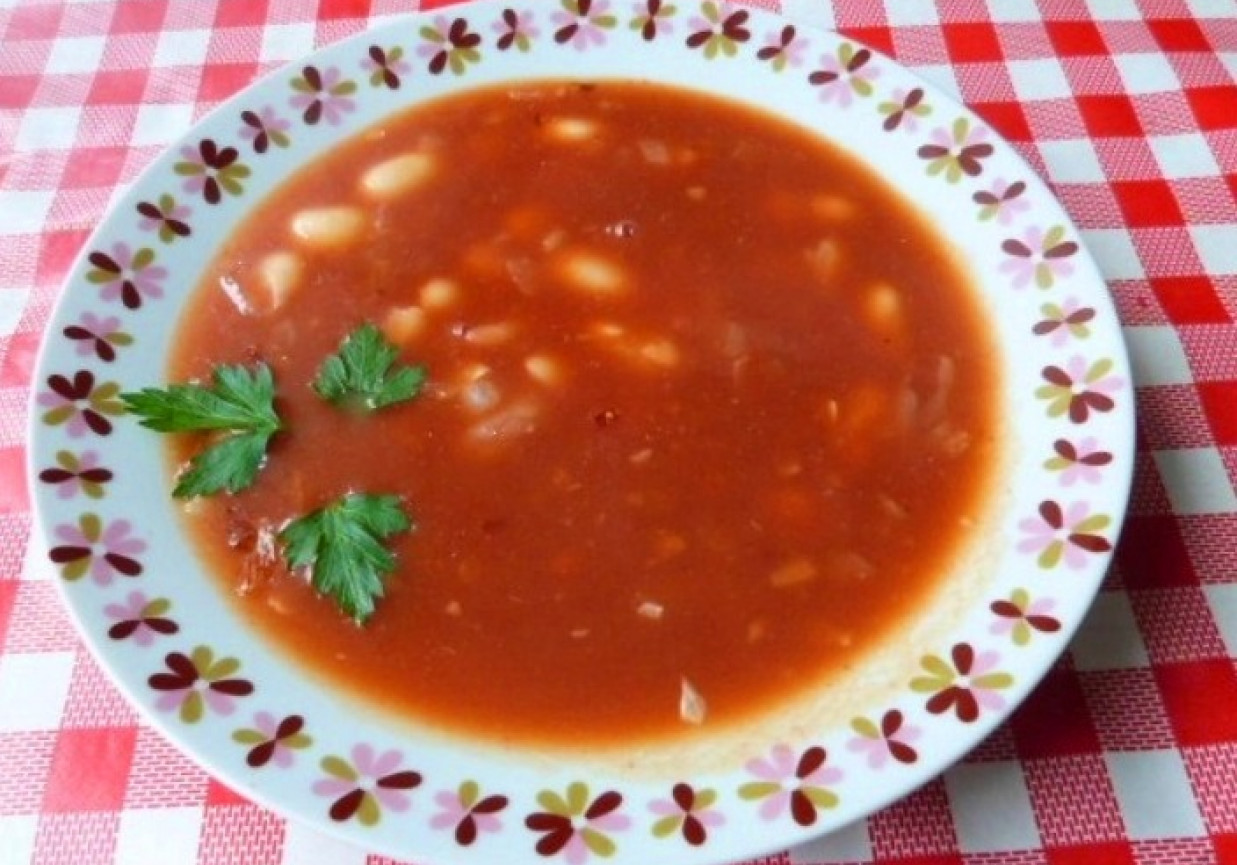 Zupa paprykowo-pomidorowa z fasolą foto