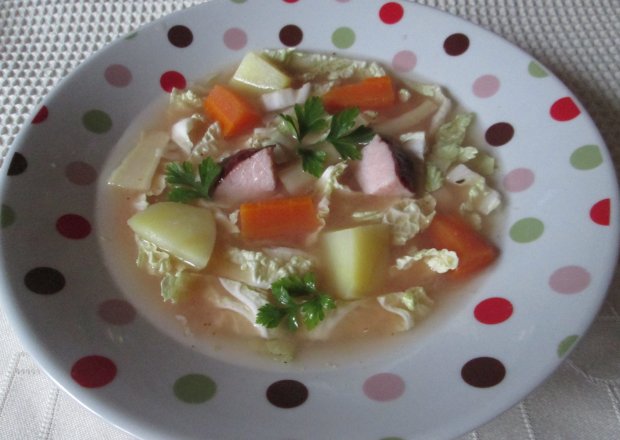 Fotografia przedstawiająca Zupa „pekinka” na wędzonce
