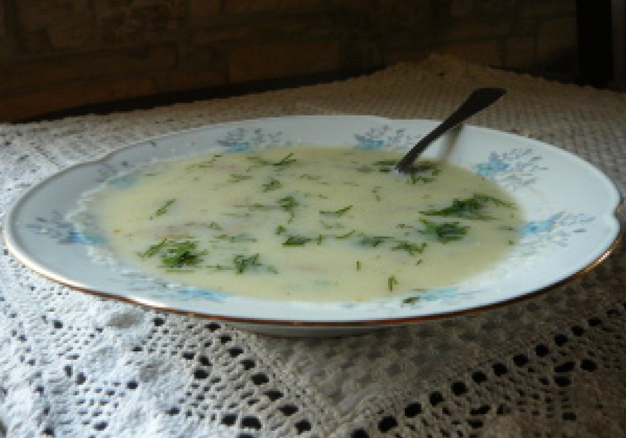 Zupa pieczarkowa z kaszką manną foto