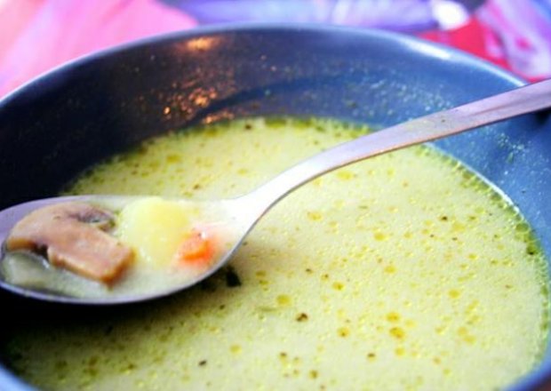 Fotografia przedstawiająca zupa po królewsku