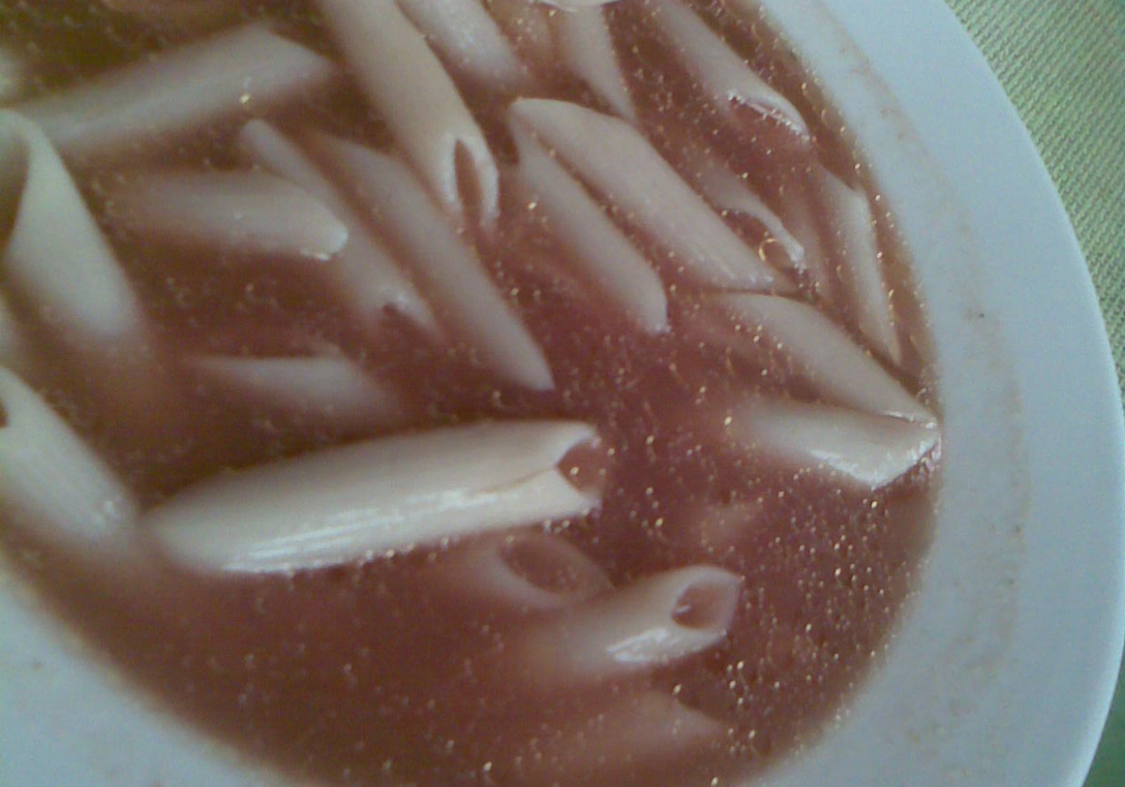 Zupa pomidorowa bez zabielania  z makaronem foto