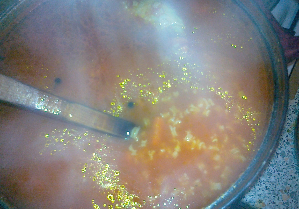 zupa pomidorowa bomba witaminowa foto