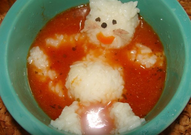 Fotografia przedstawiająca Zupa pomidorowa dla dzieci
