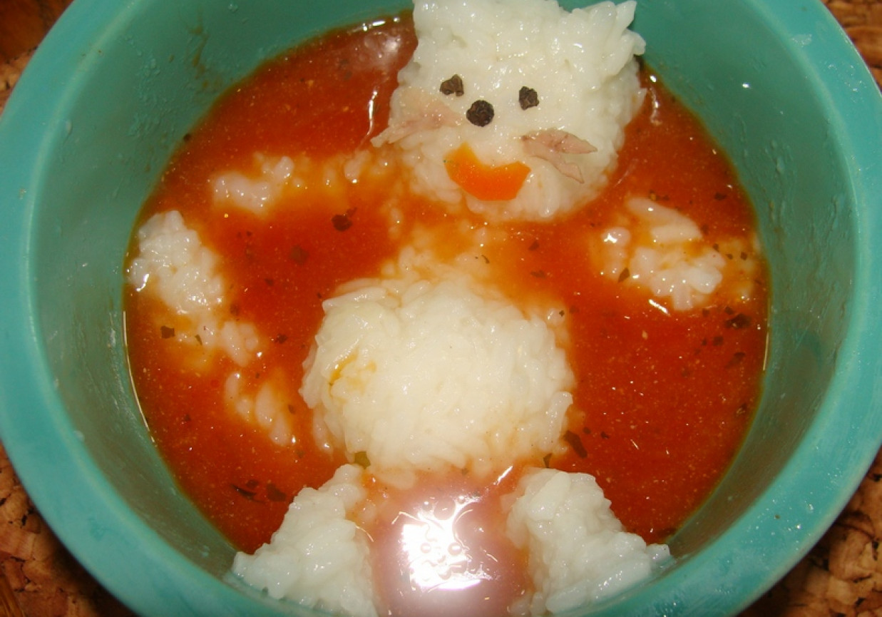Zupa pomidorowa dla dzieci foto