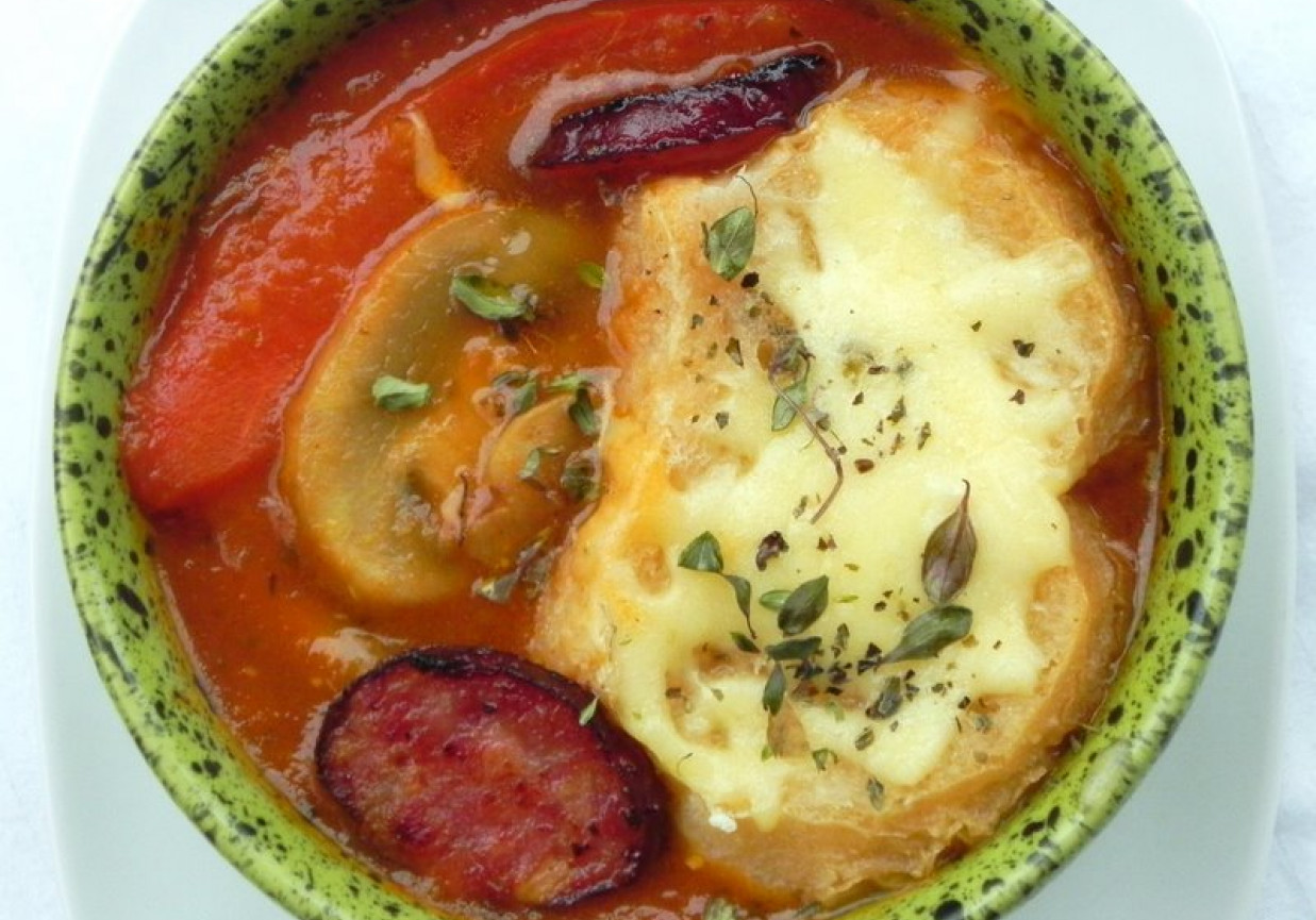 Zupa pomidorowa inspirowana Italią foto