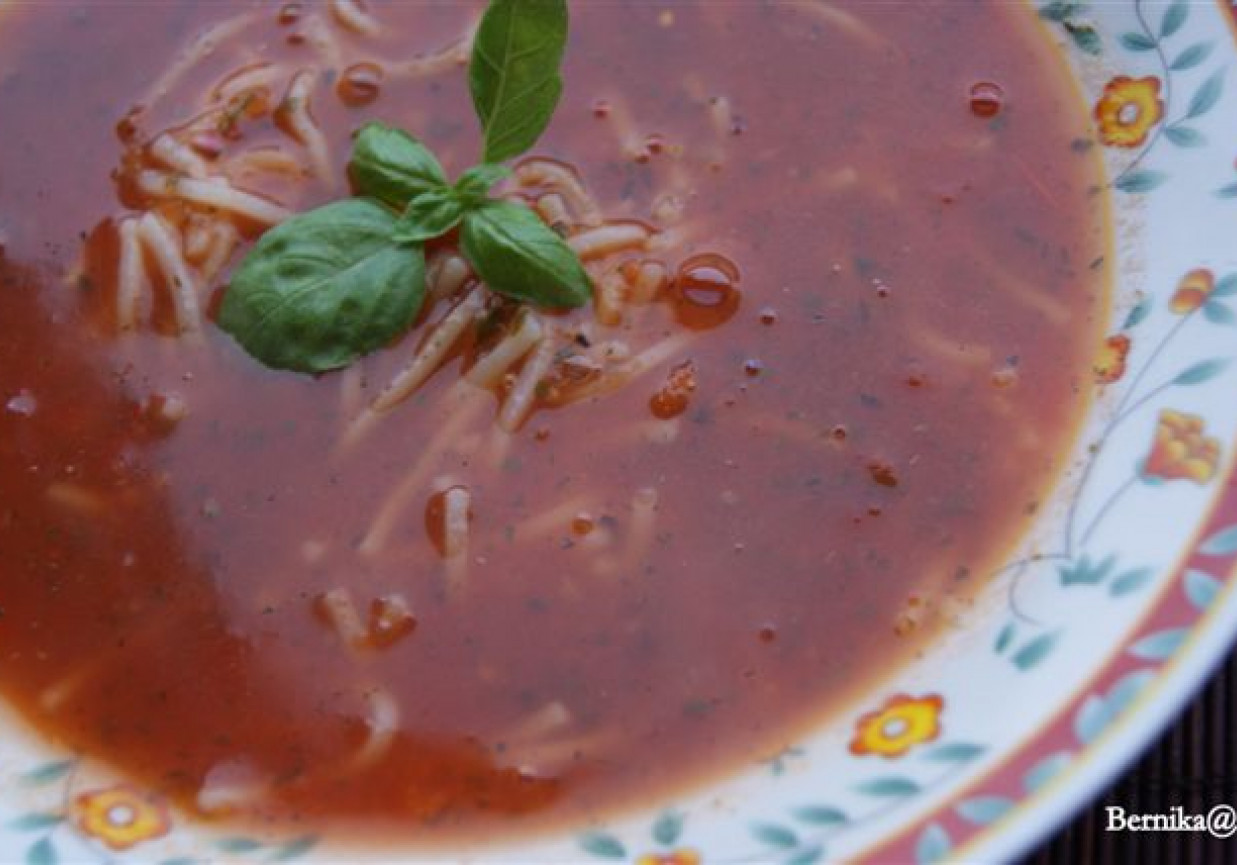 Zupa pomidorowa Kamili foto