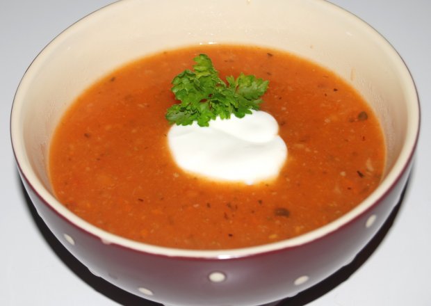 Fotografia przedstawiająca Zupa pomidorowa-krem