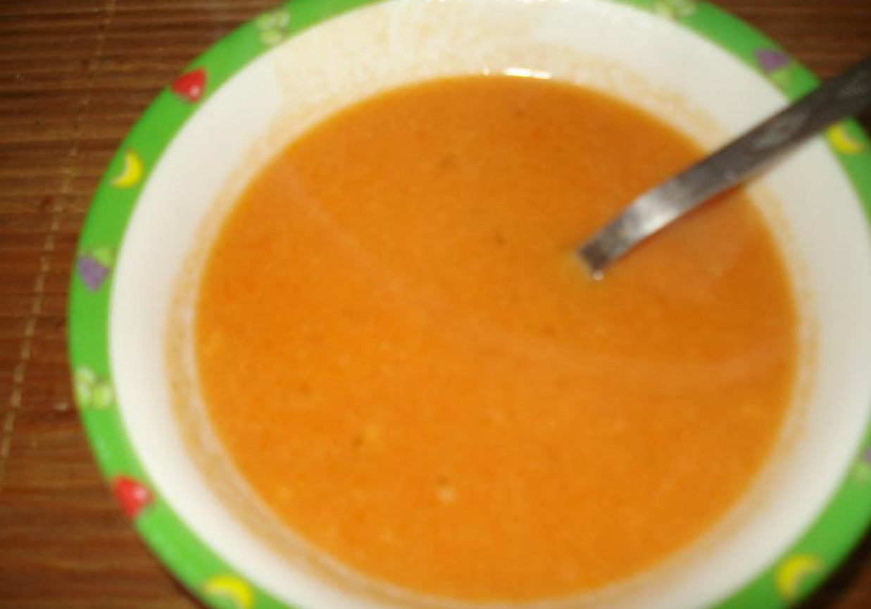 Zupa pomidorowa kremowa foto